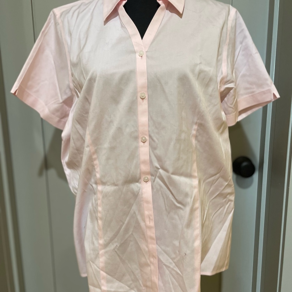 Eddie Bauer Light Pink Casual Button Down Shirt